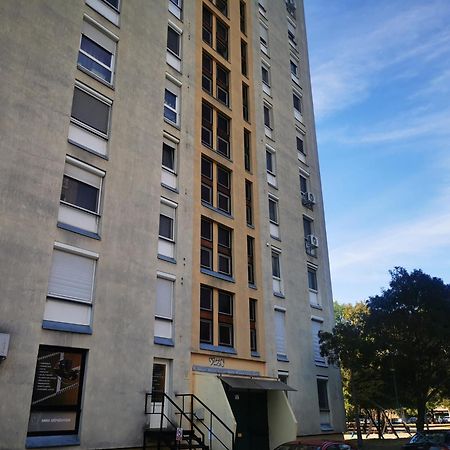 Central Park Apartman Szekszard Exterior photo